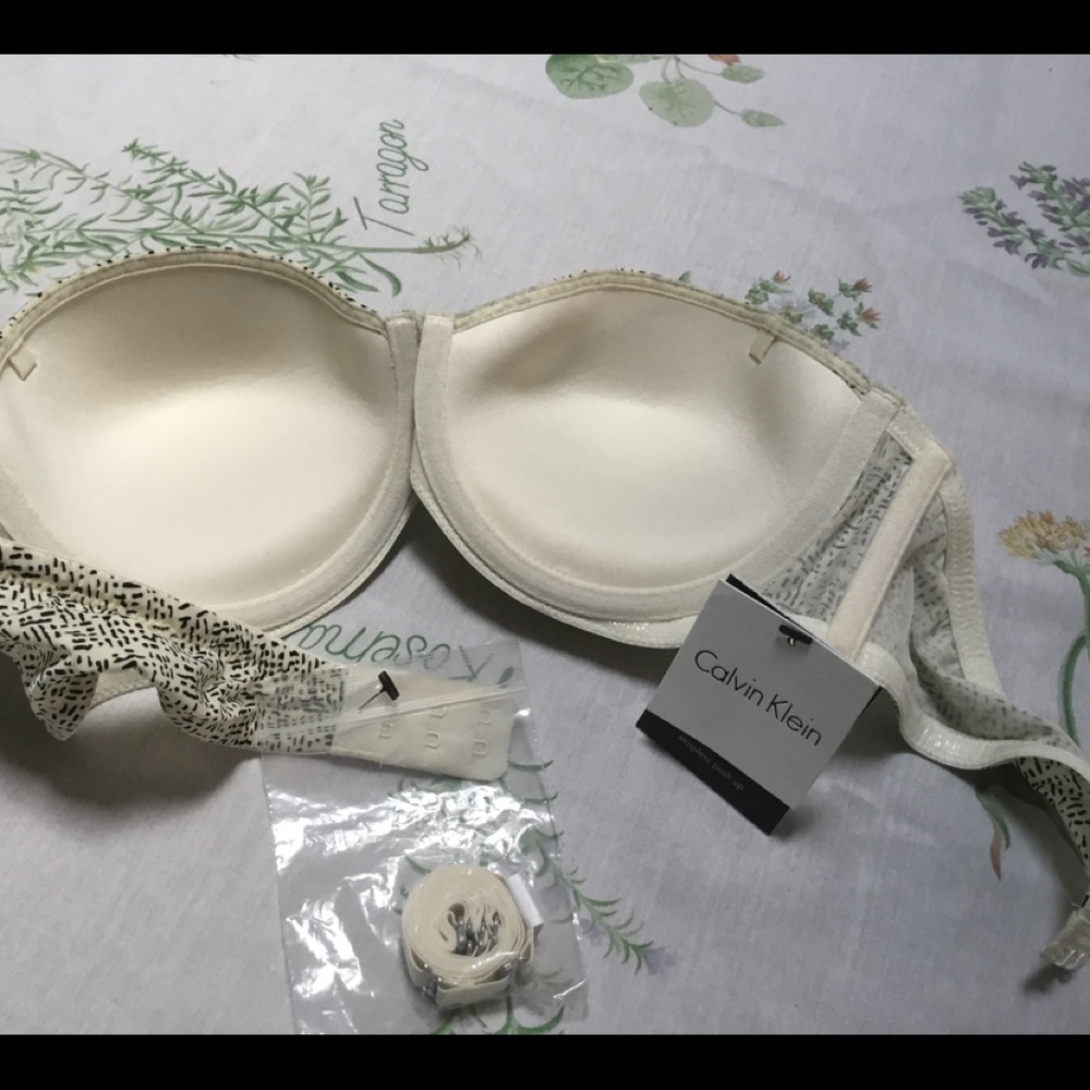 Bra - Picture 2 of 2